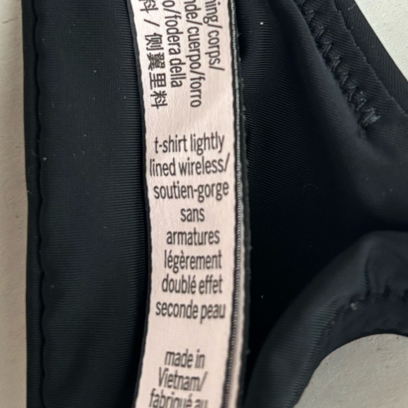 Victoria's Secret Black Tshirt Lightly Lined Wireless bra - Picture 4 of 6